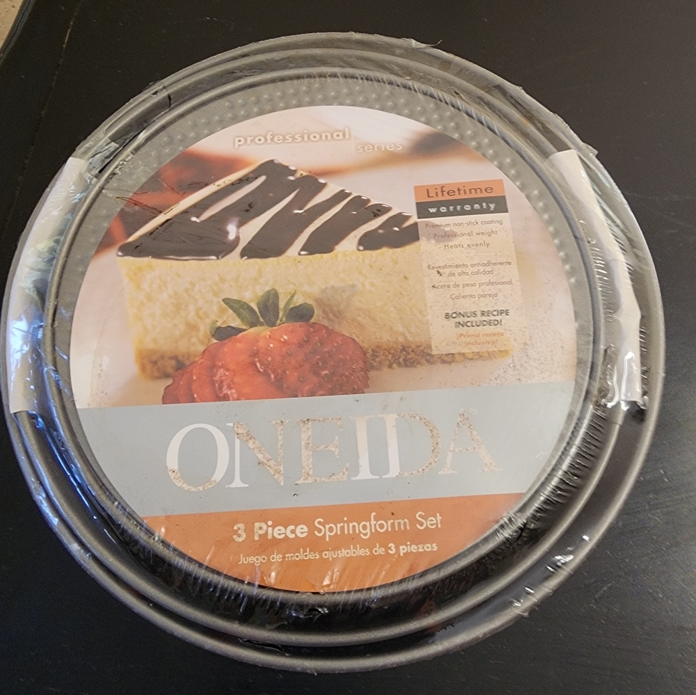 Oneida Professional Series Black Springform Set